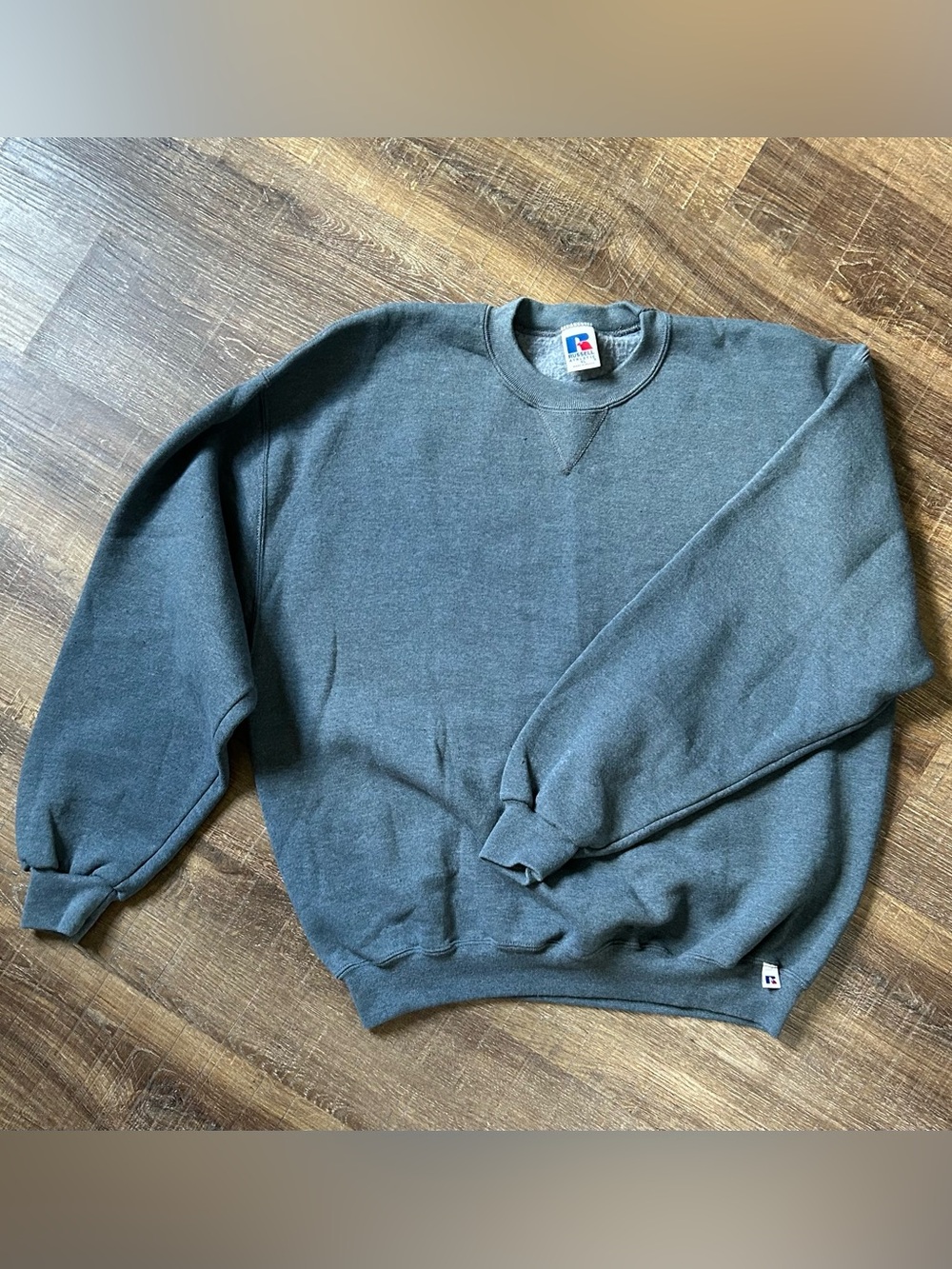 Vintage Russell Athletic Sweatshirt Crewneck Men’s Size XL Blank V-Stitch Gray